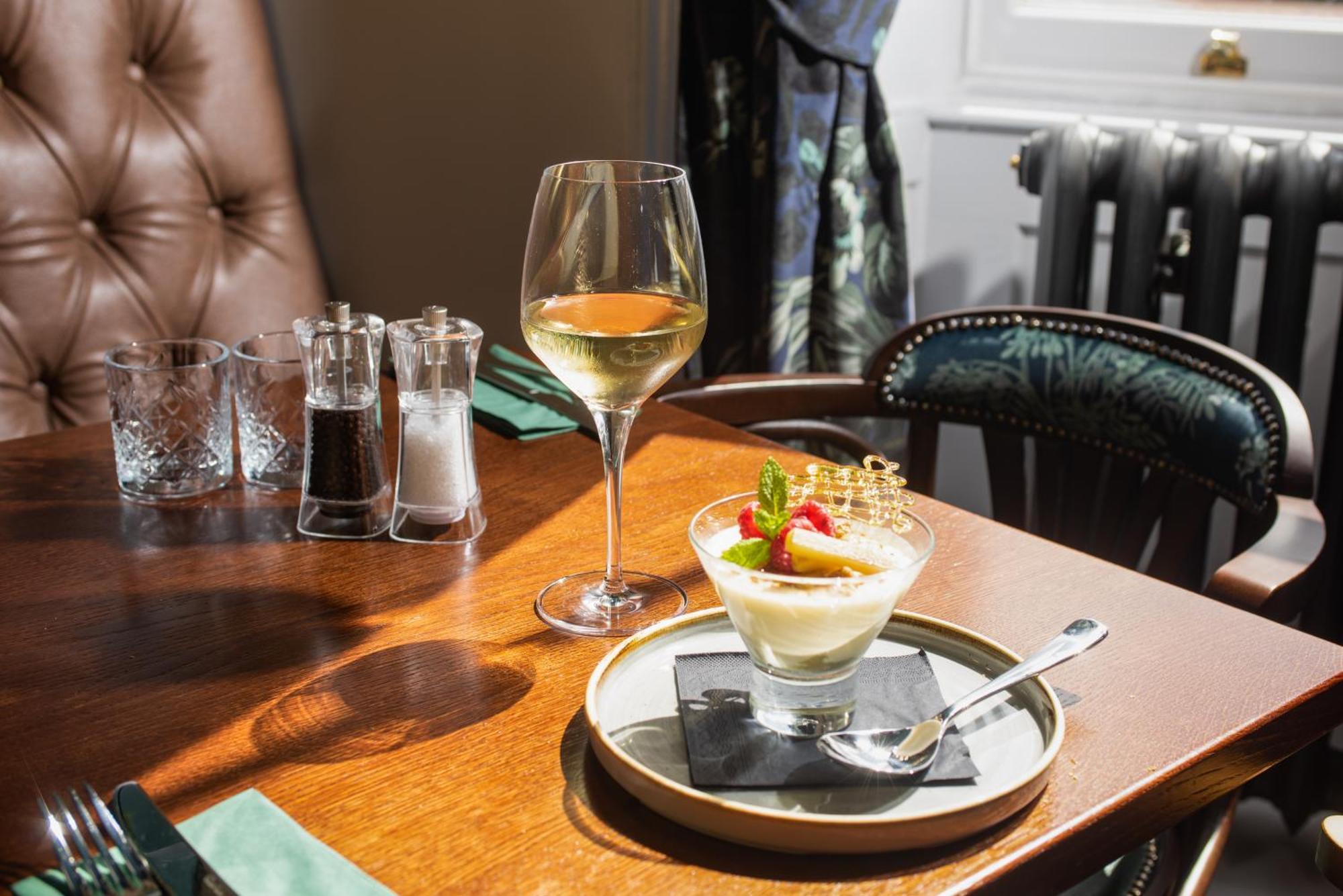 Offshore - The Inn Collection Group Lytham St Annes Ngoại thất bức ảnh